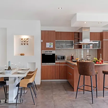 Art - Happy Lägenhet *