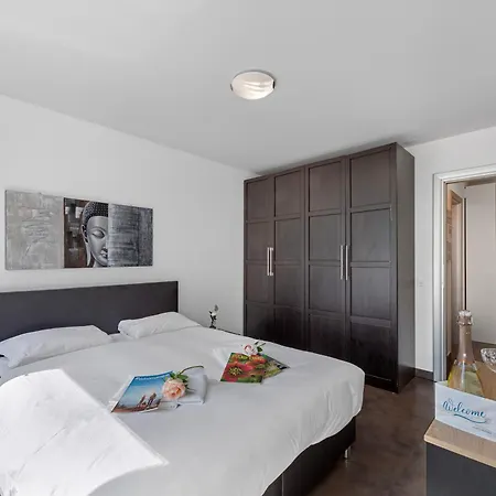 Art Apartment Locarno - Balcony And Parking - Happy Rentals Apartment Locarno