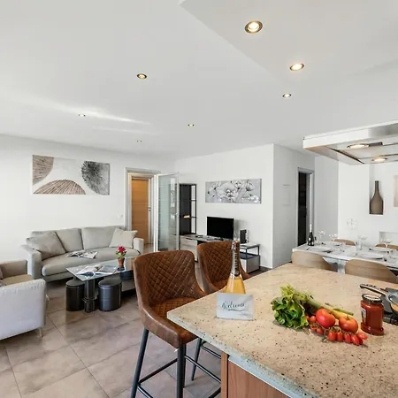 Apartment Art Apartment Locarno - Balcony And Parking - Happy Rentals Locarno